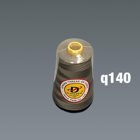 חוט תפירה אפור חום בהיר – פוליאסטר 100% – דגם Q140 | מותג הבית
