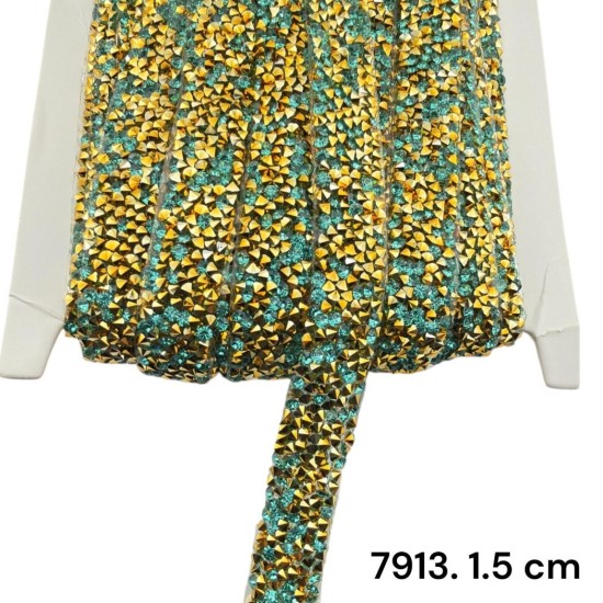 סרט אבנים טורקיז‑זהב פירמידלי עם דבק 1.5 ס״מ 7913