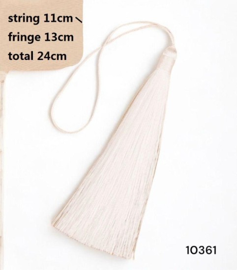 גדיל קישוט דקורטיבי בצבע שמנת – אורך כולל 24 ס”מ | מק”ט 10361