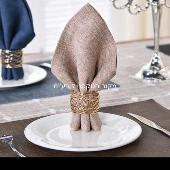  מחזיק מפיות מתכת בעיצוב קלוע – דגם 9935