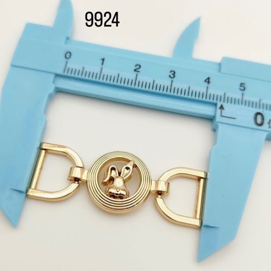 אבזם מתכת דקורטיבי עם סמל ארנב 