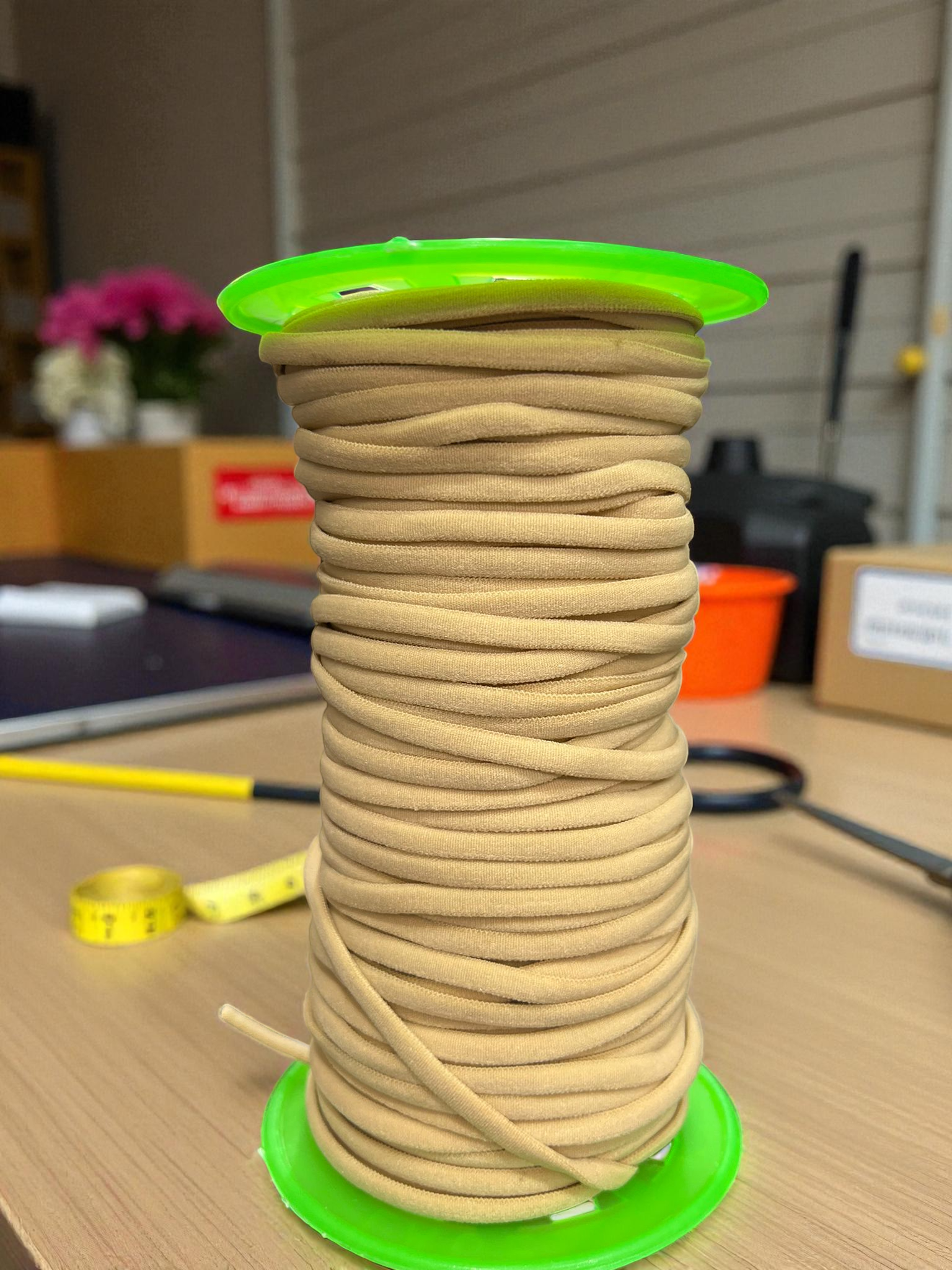 גומי ספגטי בז'