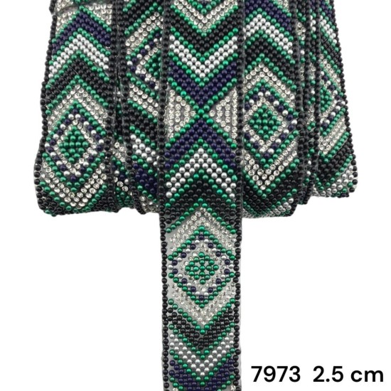 סרט אבנים גיאומטרי ירוק‑נייבי כסוף עם דבק 2.5 ס״מ 7973