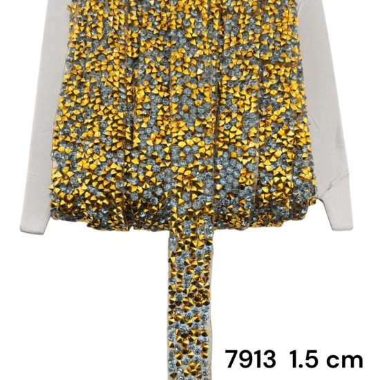 סרט אבנים זהב‑כסוף פירמידלי עם דבק 1.5 ס״מ 7913