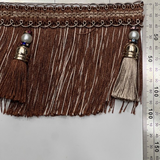 פס קישוט עם שוליים ארוכים בגוון חום־שוקולד ושמנת, עם גדילים ופנינים – גובה 10 ס״מ דגם9239