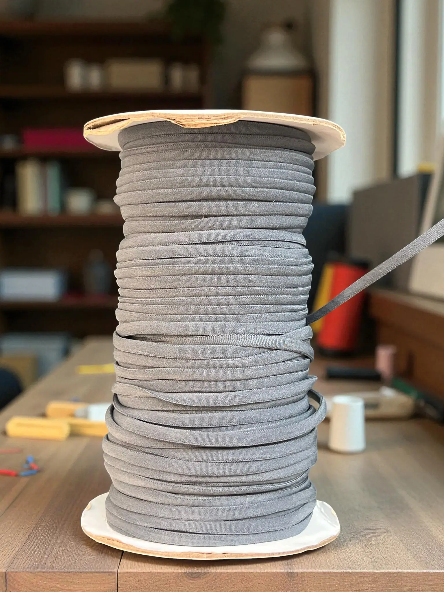 גומי ספגטי אפור בינוני