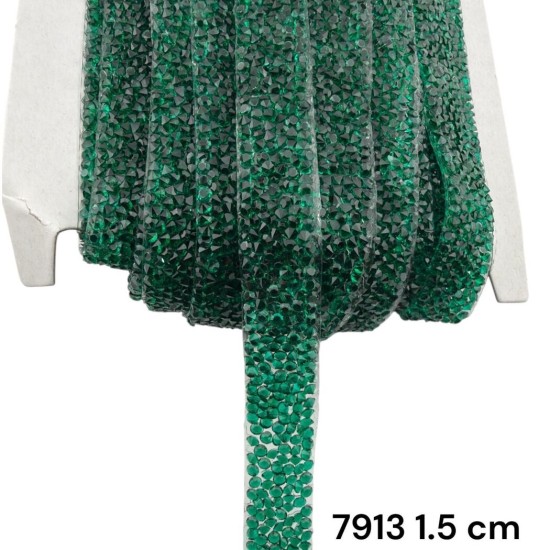 סרט אבנים מיקרו-קריסטל ירוק אמרלד עם דבק 1.5 ס״מ 7913
