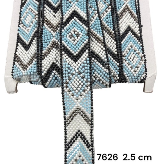 סרט אבנים גיאומטרי תכלת‑לבן‑שחור עם דבק 2.5 ס״מ 7626